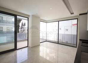 Трёхкомнатная квартира в новом комплексе на первой линии