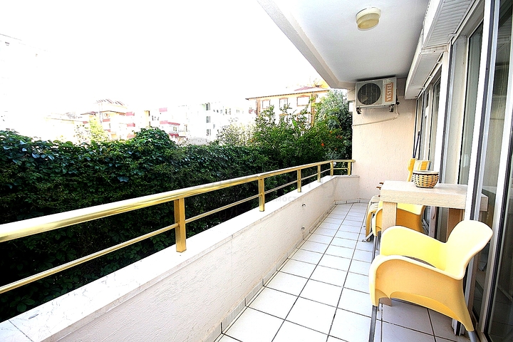 Трехкомнатная меблированная квартира в Обе