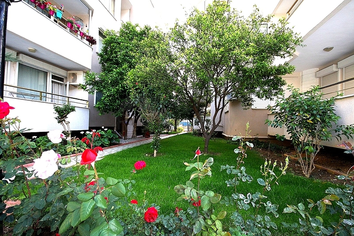 Трехкомнатная меблированная квартира в Обе