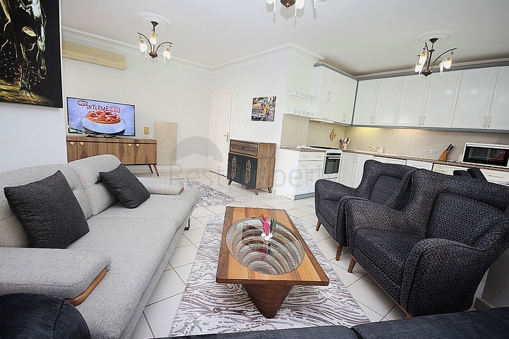 Трехкомнатная меблированная квартира в Обе