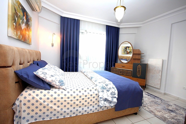 Трехкомнатная меблированная квартира в Обе