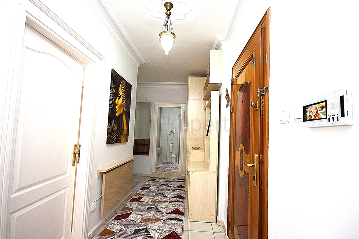 Трехкомнатная меблированная квартира в Обе