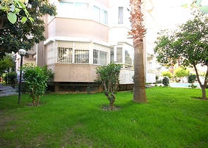 Трехкомнатная меблированная квартира в Обе