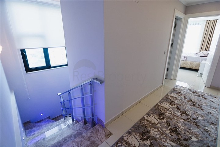 Меблированный пентхаус в районе Махмутлар