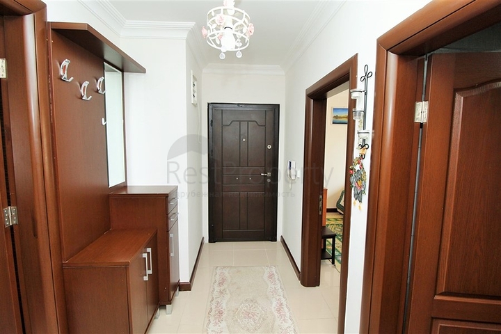 Просторные, меблированные апартаменты 2+1 в центре Махмутлара