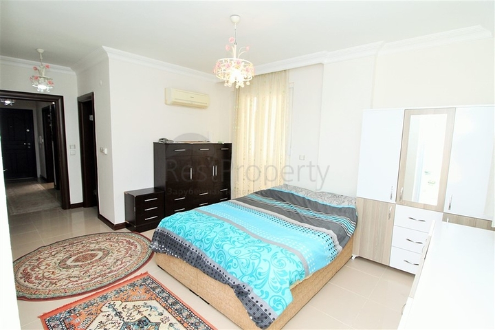 Просторные, меблированные апартаменты 2+1 в центре Махмутлара