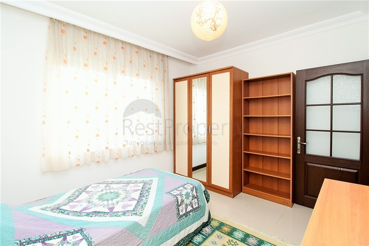 Просторные, меблированные апартаменты 2+1 в центре Махмутлара