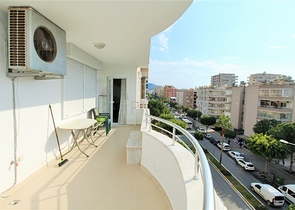 Просторные, меблированные апартаменты 2+1 в центре Махмутлара