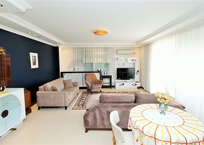 Просторные, меблированные апартаменты 2+1 в центре Махмутлара