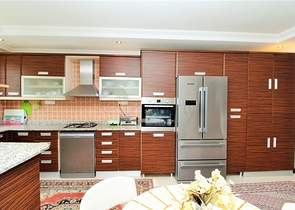 Просторные, меблированные апартаменты 2+1 в центре Махмутлара