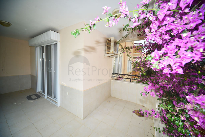 Меблированная квартира с двумя спальнями в районе Оба