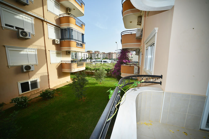 Меблированная квартира с двумя спальнями в районе Оба