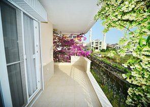 Меблированная квартира с двумя спальнями в районе Оба