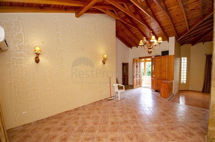 Загородный дом с 3 спальнями в Дошемеальты Анталья