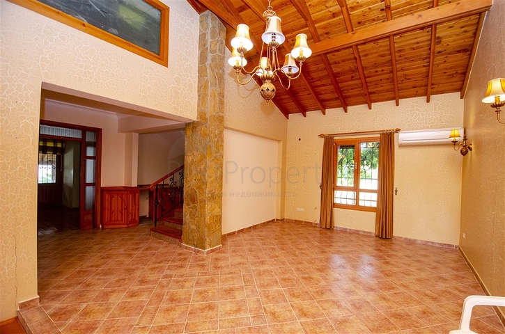 Загородный дом с 3 спальнями в Дошемеальты Анталья