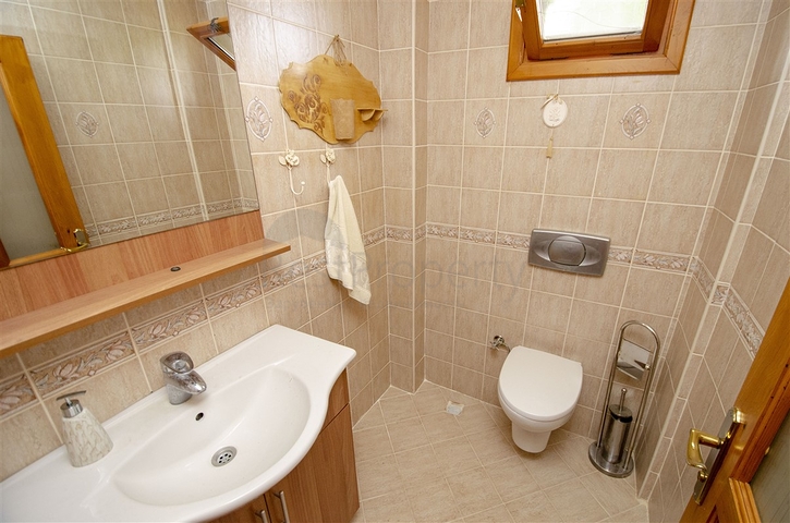 Загородный дом с 3 спальнями в Дошемеальты Анталья