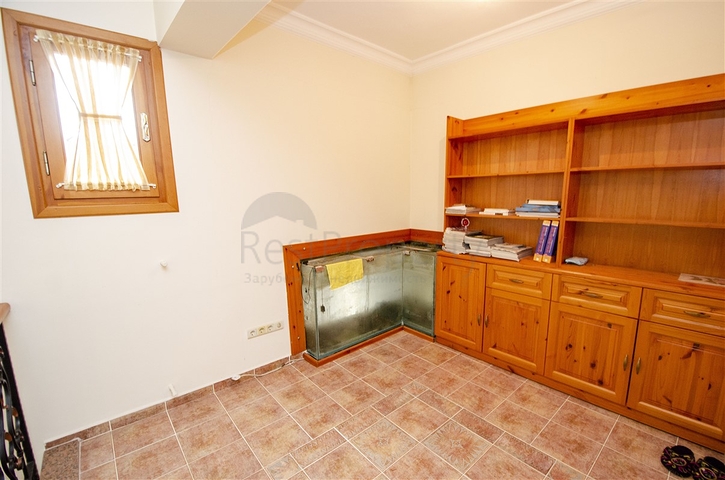 Загородный дом с 3 спальнями в Дошемеальты Анталья