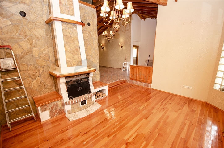 Загородный дом с 3 спальнями в Дошемеальты Анталья