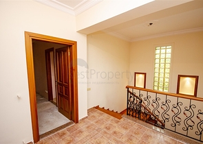 Загородный дом с 3 спальнями в Дошемеальты Анталья