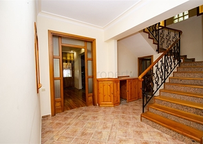 Загородный дом с 3 спальнями в Дошемеальты Анталья