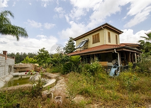 Загородный дом с 3 спальнями в Дошемеальты Анталья