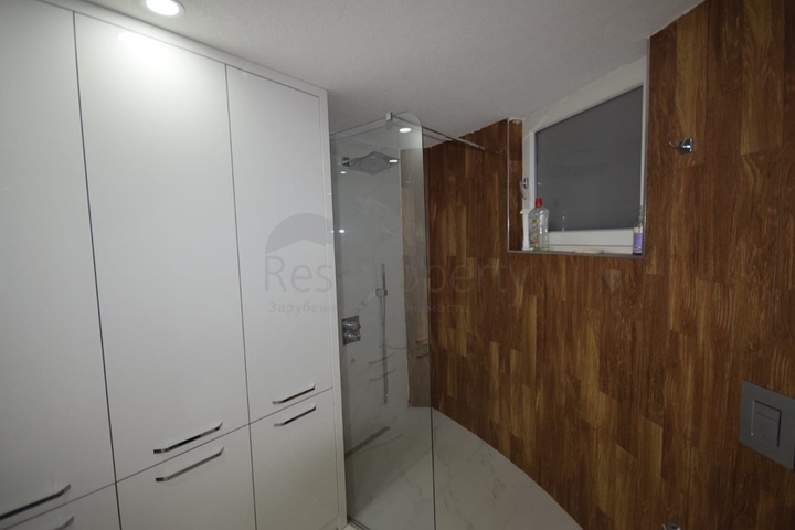 Отдельностоящая вилла 5+1 с бассейном в Ешилбахире  Анталья