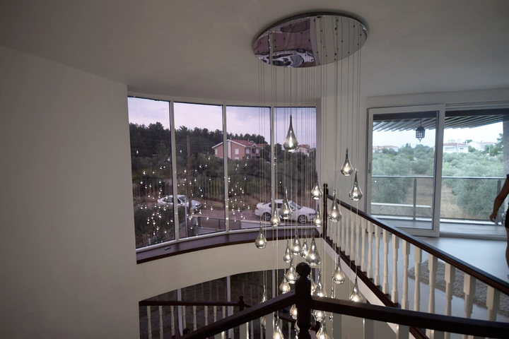 Отдельностоящая вилла 5+1 с бассейном в Ешилбахире  Анталья