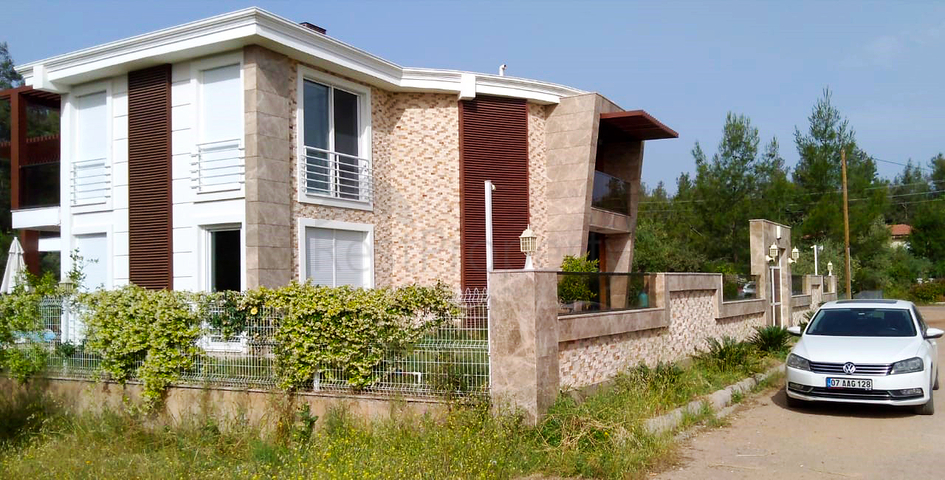 Отдельностоящая вилла 5+1 с бассейном в Ешилбахире  Анталья