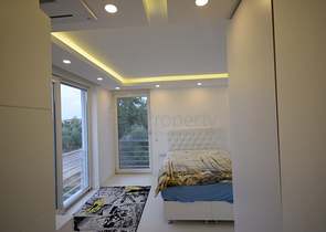 Отдельностоящая вилла 5+1 с бассейном в Ешилбахире  Анталья