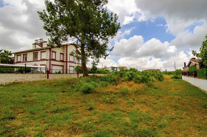 Земля с разрешением на строительство в районе Дошемеальты