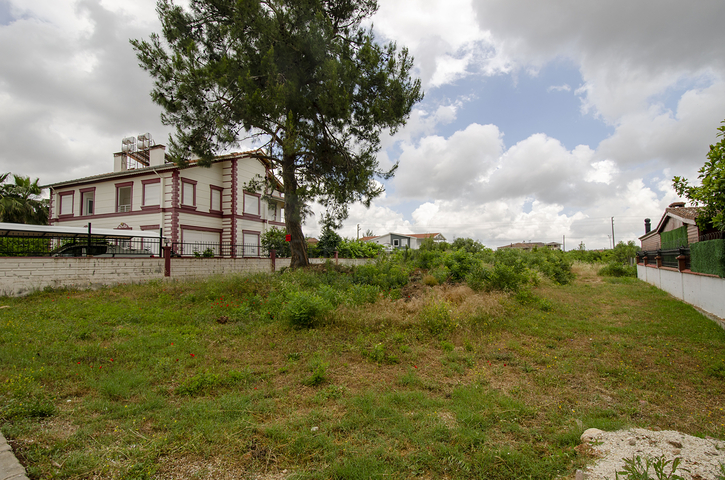 Земля с разрешением на строительство в районе Дошемеальты