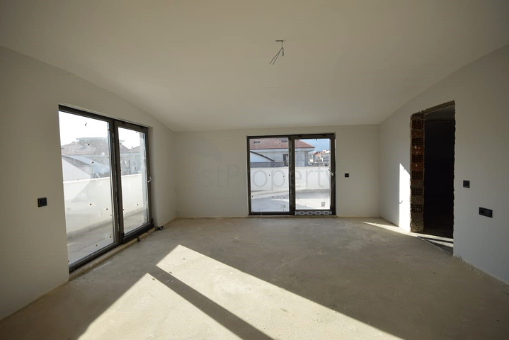 Виллы в комплексе в районе Дошемеальты Анталья 