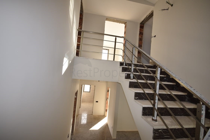 Виллы в комплексе в районе Дошемеальты Анталья 