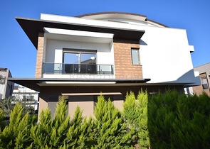 Виллы в комплексе в районе Дошемеальты Анталья 