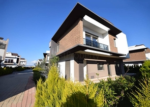 Виллы в комплексе в районе Дошемеальты Анталья 