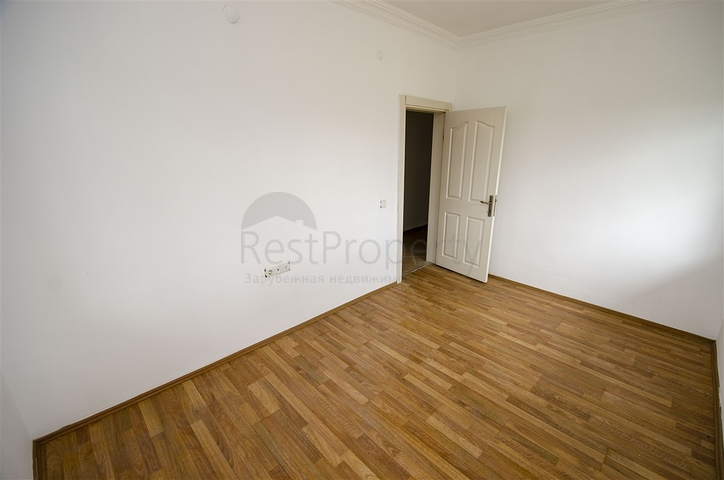 Частный дом в хвойном лесу в Дошемеальты Анталья