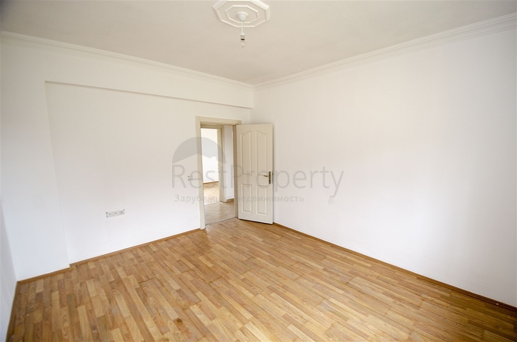 Частный дом в хвойном лесу в Дошемеальты Анталья