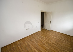 Частный дом в хвойном лесу в Дошемеальты Анталья