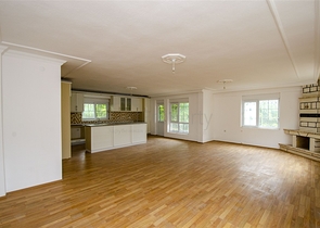 Частный дом в хвойном лесу в Дошемеальты Анталья