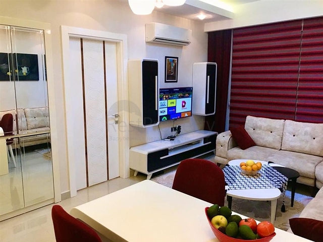 Двухкомнатная меблированная квартира с видом на море