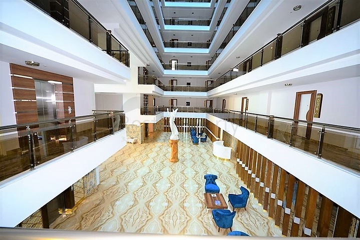 Двухкомнатная меблированная квартира с видом на море