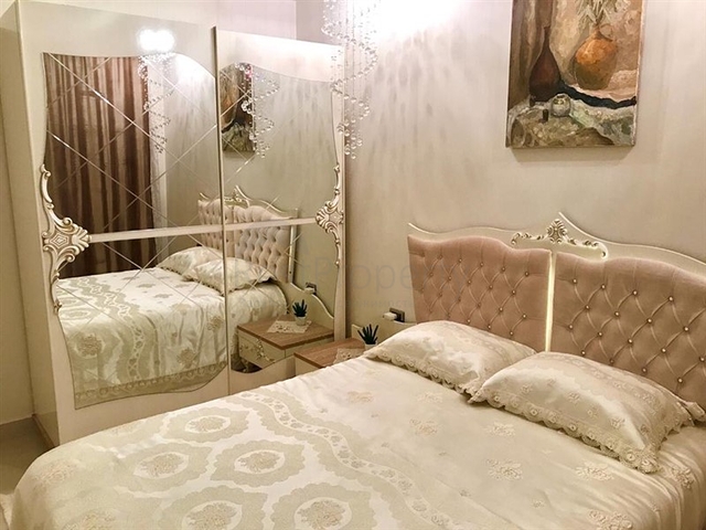 Двухкомнатная меблированная квартира с видом на море