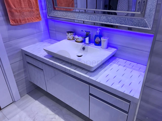 Двухкомнатная меблированная квартира с видом на море