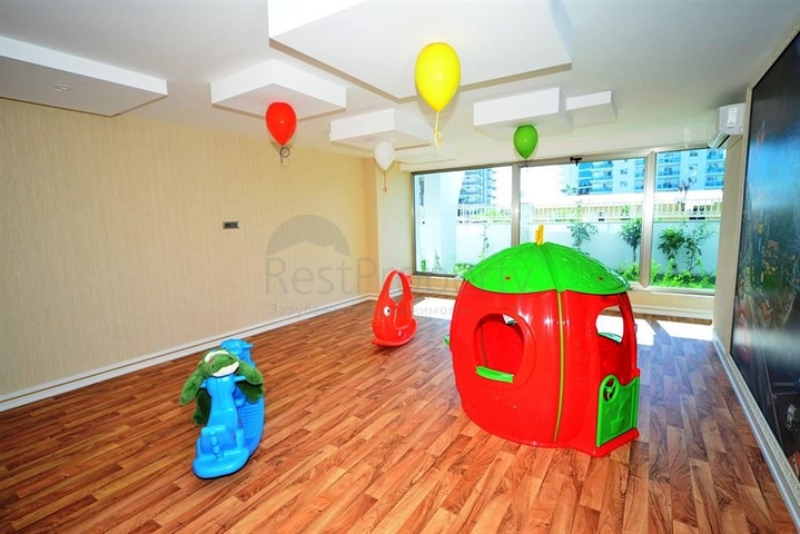 Двухкомнатная меблированная квартира с видом на море