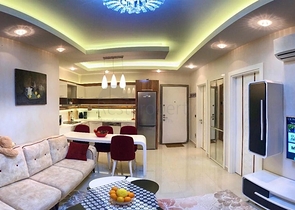 Двухкомнатная меблированная квартира с видом на море