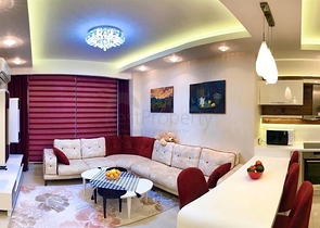 Двухкомнатная меблированная квартира с видом на море