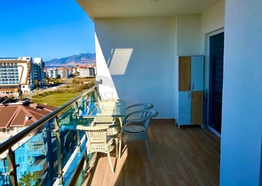 Двухкомнатная меблированная квартира с видом на море