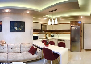 Двухкомнатная меблированная квартира с видом на море