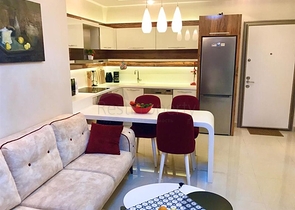 Двухкомнатная меблированная квартира с видом на море