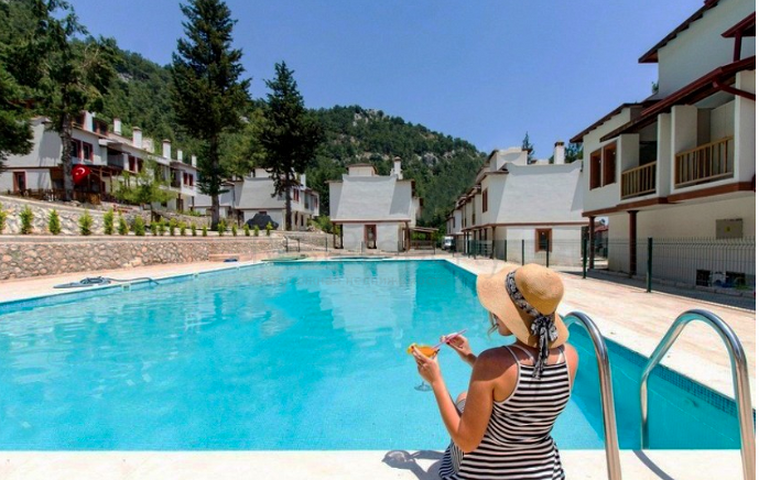 Вилла 2+1 в горах в Бейджике Кемере 